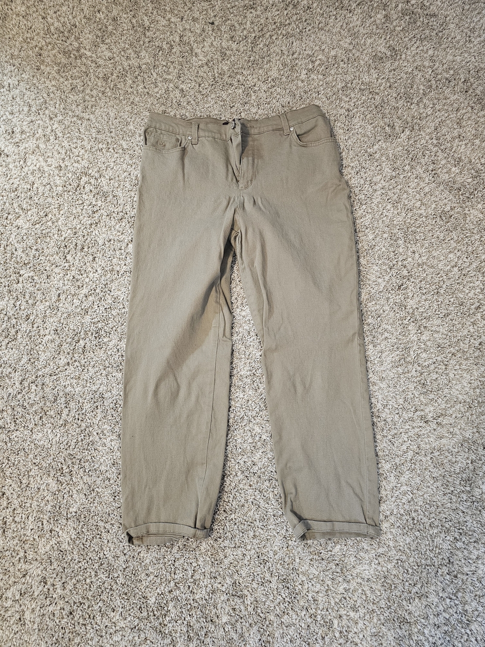 Gloria Vanderbilt-Womenโs Tan Relaxed Fit Jeans